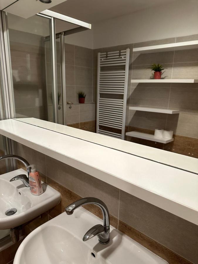 Apartments Spacilova Nearly Center Komarov ภายนอก รูปภาพ